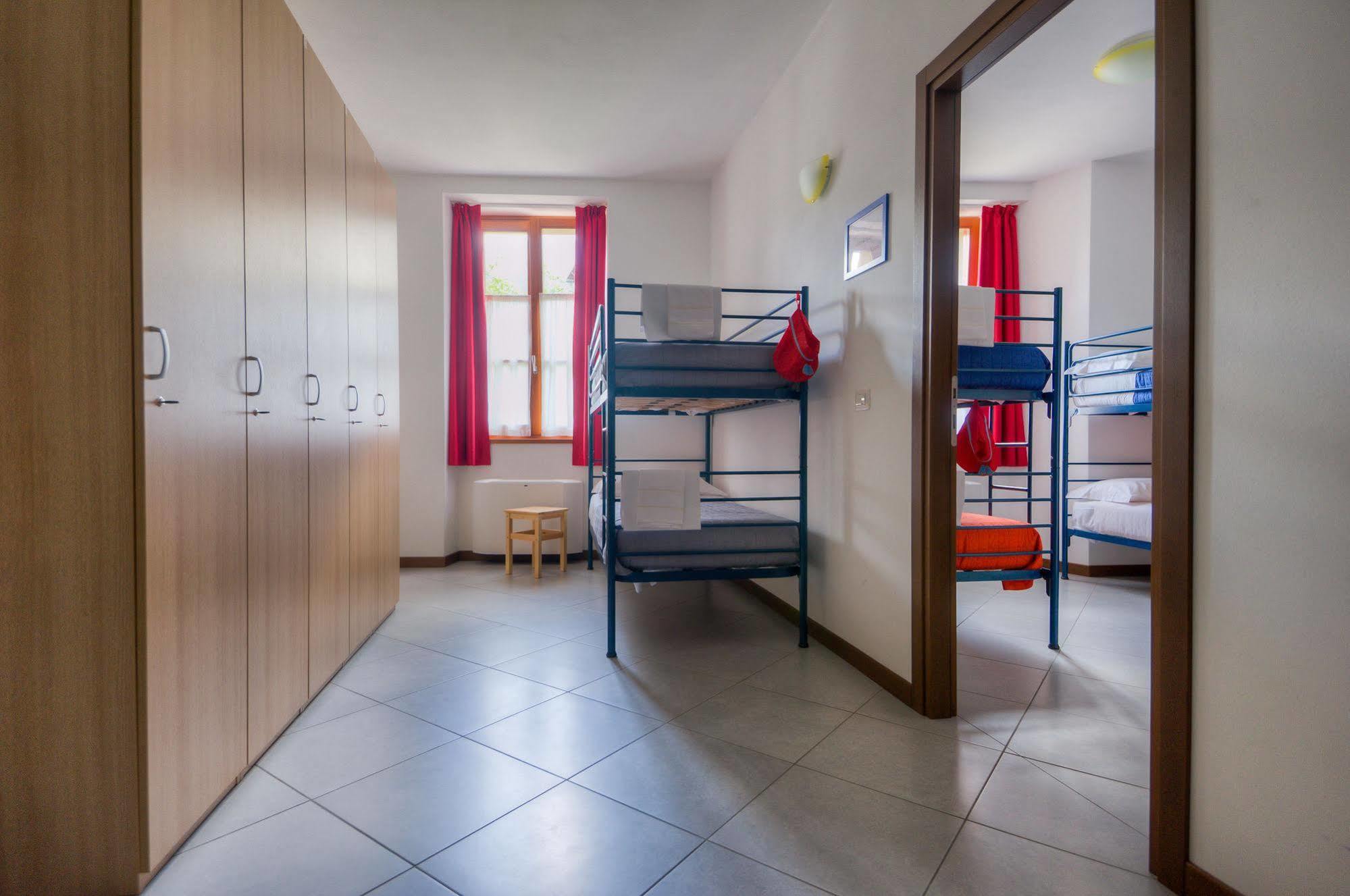 Il Seicento Aparthotel Sernio Exterior foto